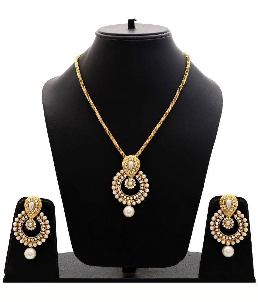 Manukunj White and Golden Necklace Set